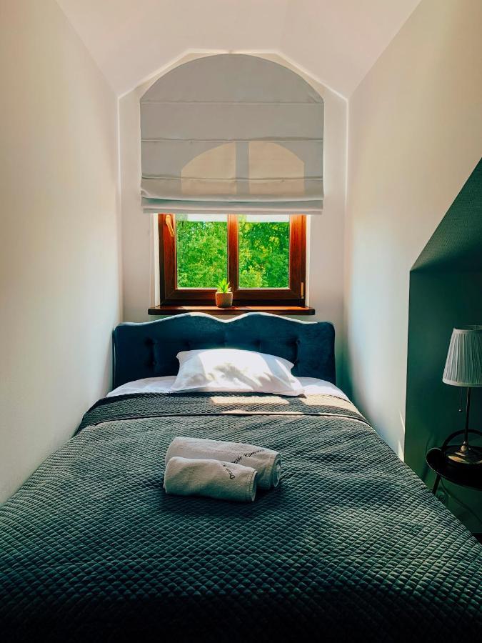 Dwor Karwacz Bed & Breakfast Przasnysz Luaran gambar
