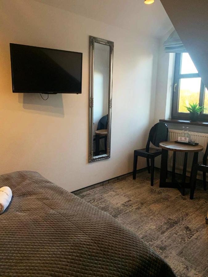 Dwor Karwacz Bed & Breakfast Przasnysz Luaran gambar