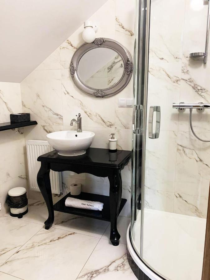 Dwor Karwacz Bed & Breakfast Przasnysz Luaran gambar