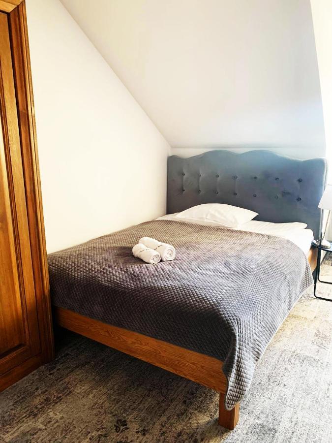 Dwor Karwacz Bed & Breakfast Przasnysz Luaran gambar